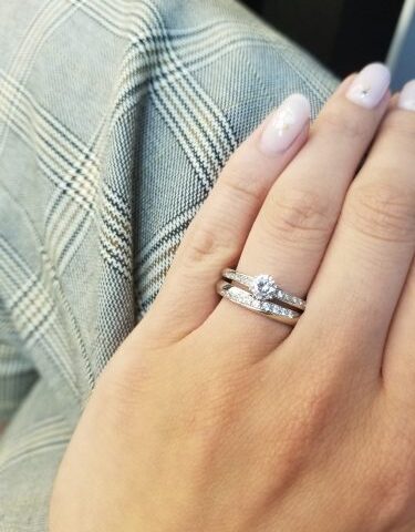 婚約指輪-エンゲージリング-プロポーズ-デザイン-重ね付け
